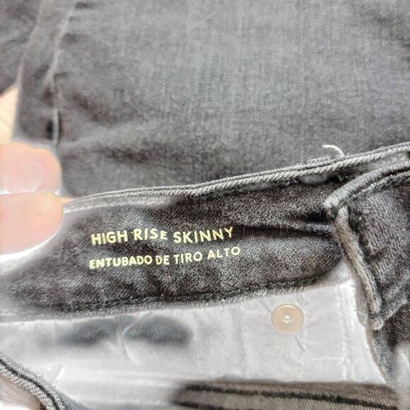 Universal Threads black jeans 6/28R - Picture 5 of 5